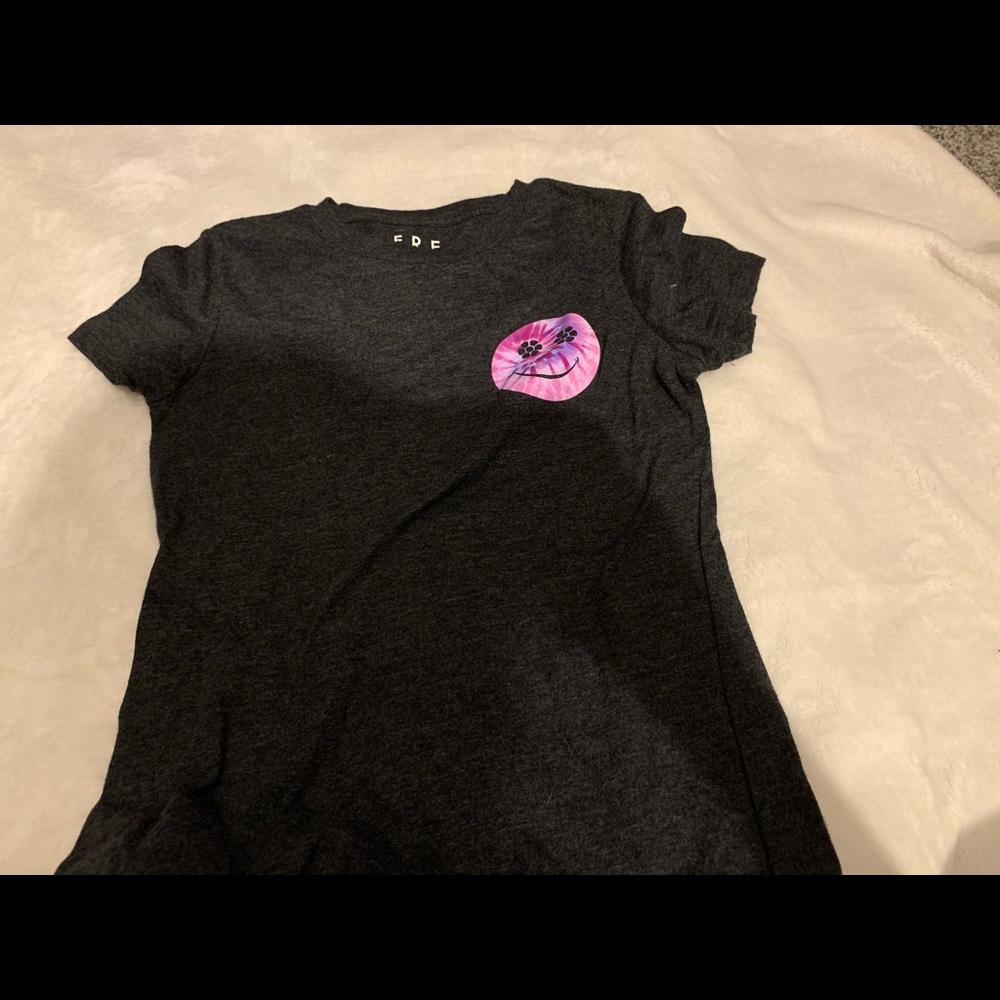 Graphic tee